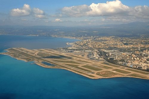 chauffeur-vtc-Saint-Tropez aéroport nice-Méditerranée Transfert VTC entre Saint-Tropez et l'Aéroport de Nice